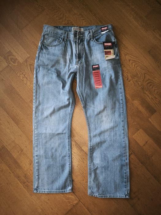 Джинси Wrangler Relaxed Boot 34x30