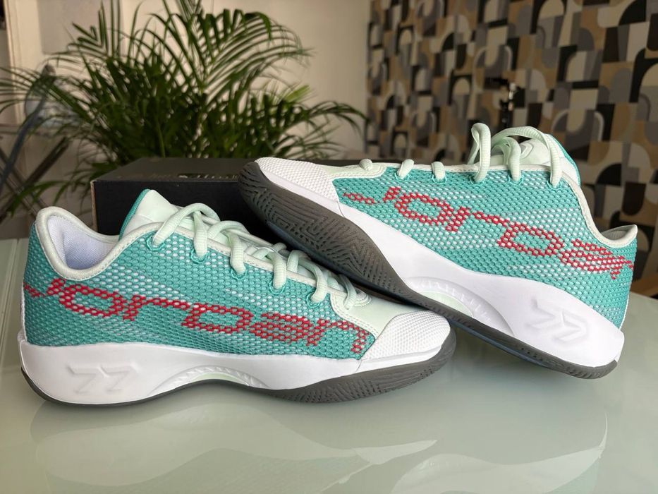 Nike Jordan/Кросівки найк