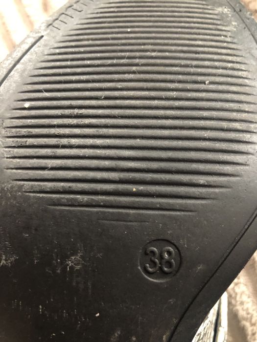 Bota feitio pele de cobra