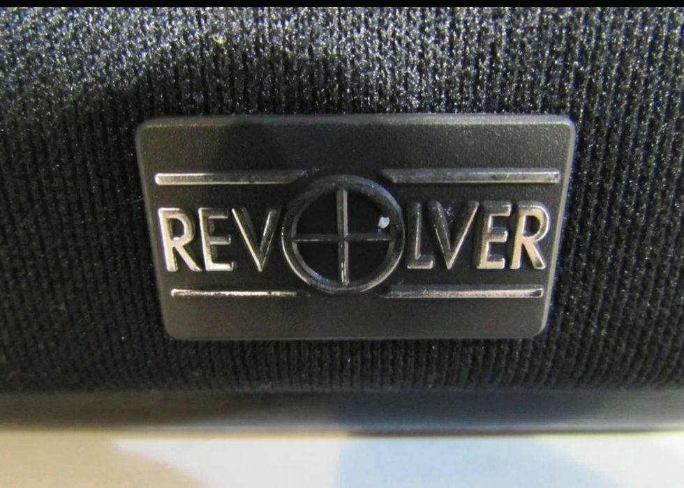 Revolver Beretta акустика колонки англійський звук