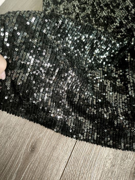 Мини юбка чёрная в паетках