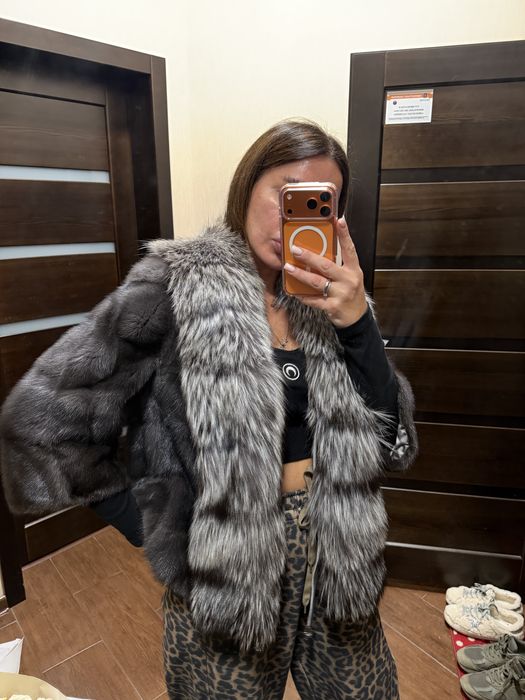 Продам норкову шубу
