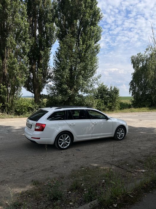 Skoda Octavia 2013 VIN TMBJD7NE4E0084921 фото оголошення 4 з 24