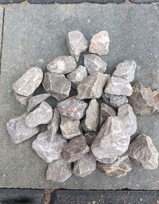 Kruszywa grys ozdobny łamany  kruszywa  piasek czarnoziem