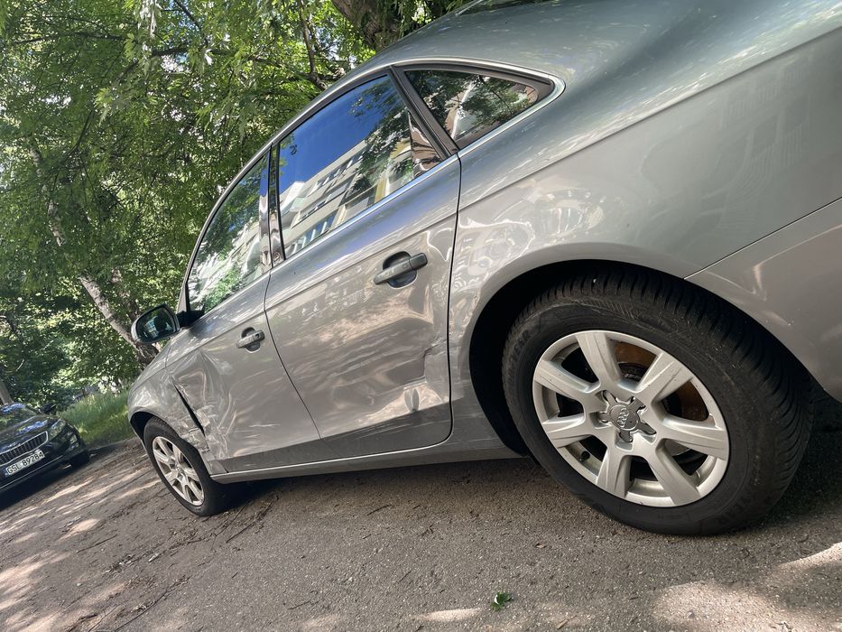 Sprzedam audi a4b8 silnik 2l 180km