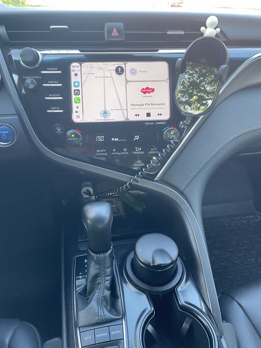 Toyota Camry 70 (гібрід) 2018 рік