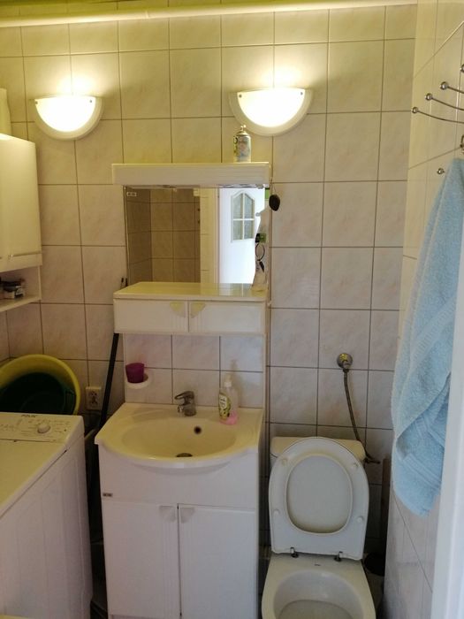 Wynajmę pokoje studentkom, blisko miasteczka akademickiego.