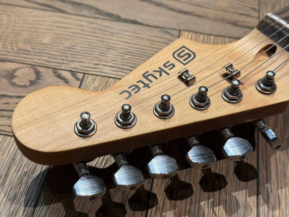 Skytec Stratocaster - pełnowymiarowa gitara elektryczna, sprawna