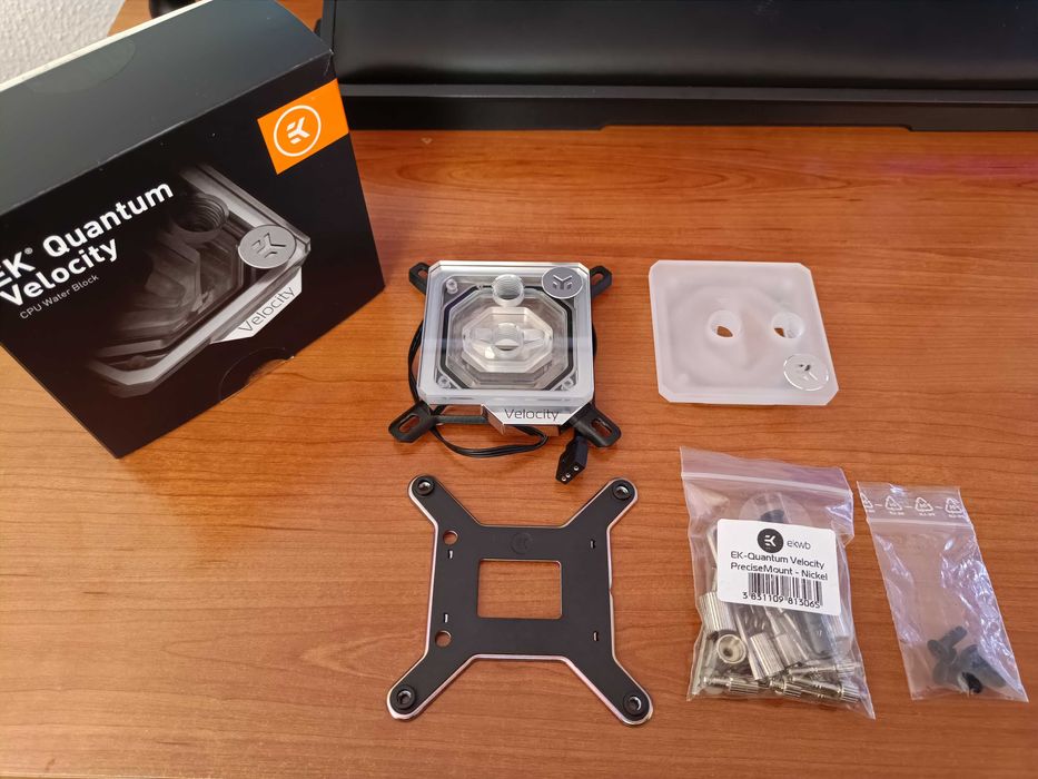 Bloco Watercooling EKWB Quantum Velocity + Extras