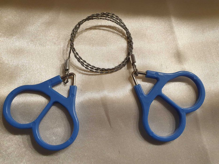 Serra portátil de sobrevivência