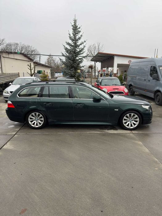 Drzwi prawy przód bmw e60/e61  kod lakieru 430/6 oxford grun 2
