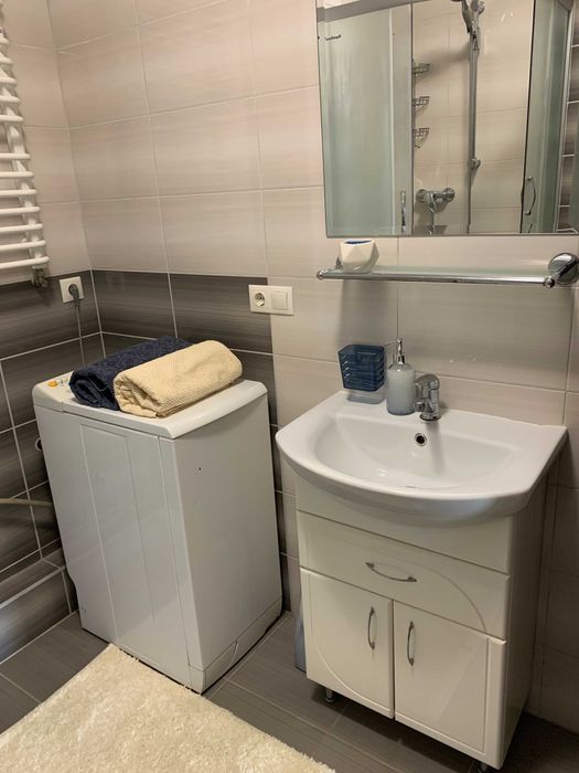 Центр. Жд вокзал. Двох кімнатна. Власник. Подобово квартира