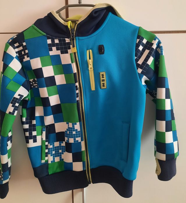 Bluzy  128  chlopiece  8szt