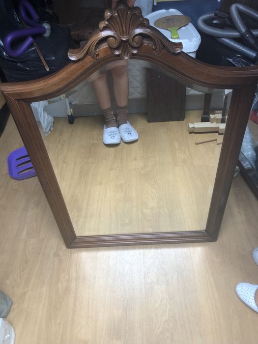 Espelho antigo em madeira maciça