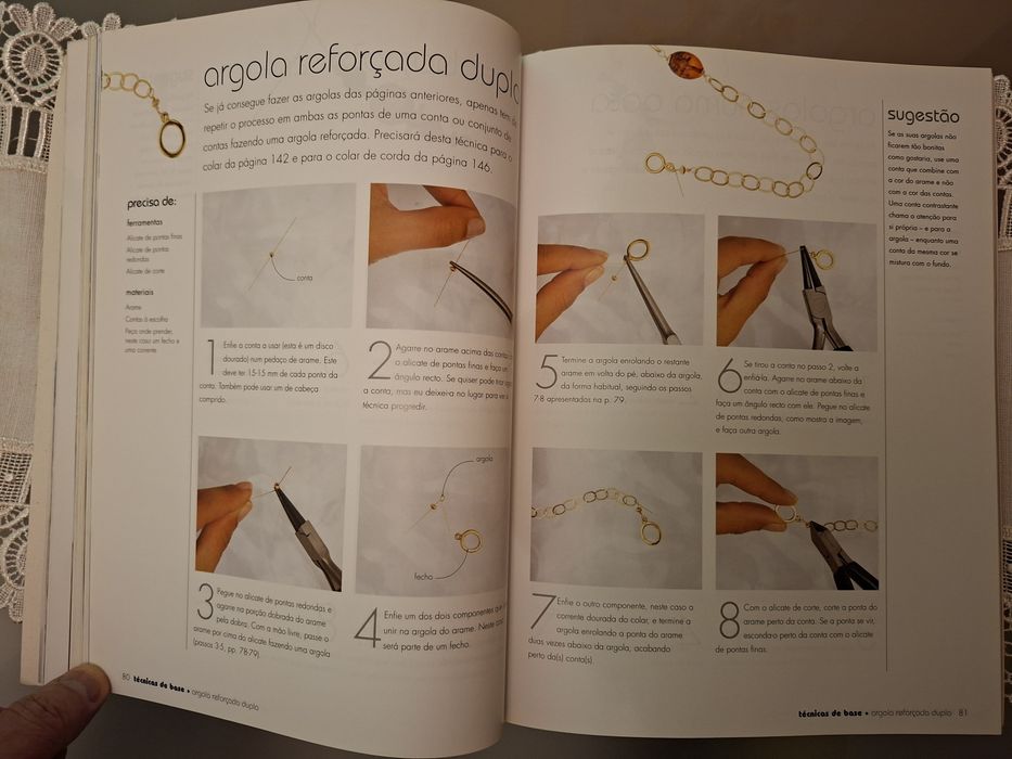 Livro: MAYA BRENNER" Bijutaria Com Contas.