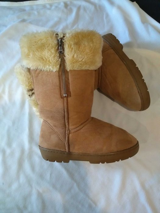 Фирменные,женские угги из искусственной замши,недорого