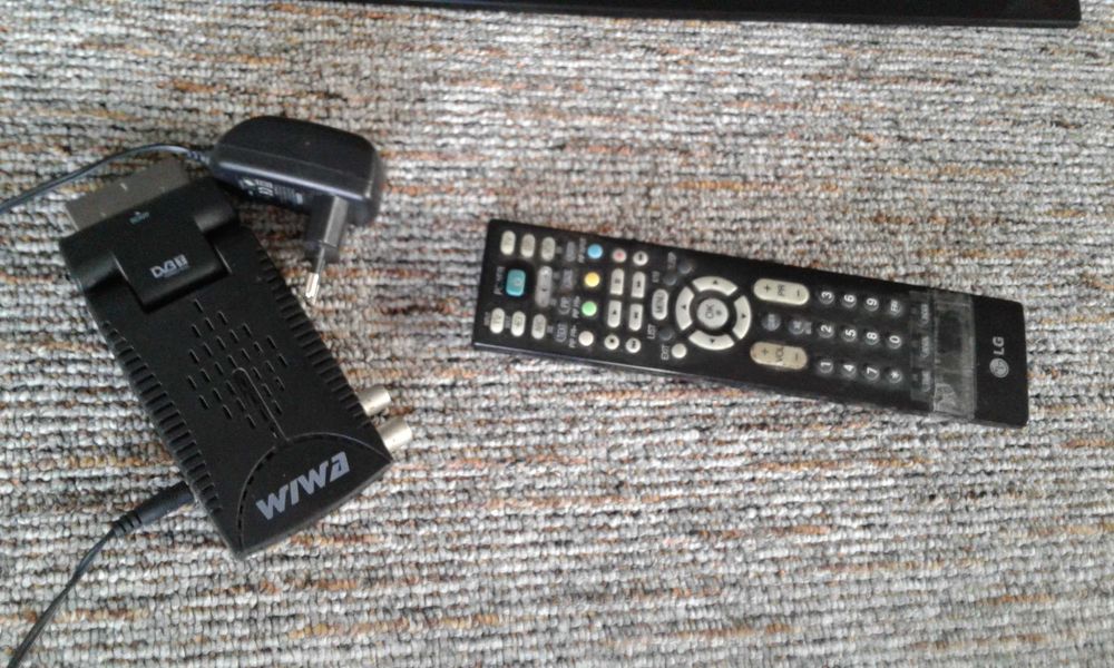 dwa telewizor LG   32 cali  i 42 do serwisu