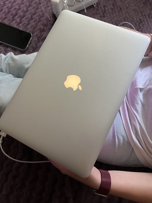 Продам Macbook Pro 15
