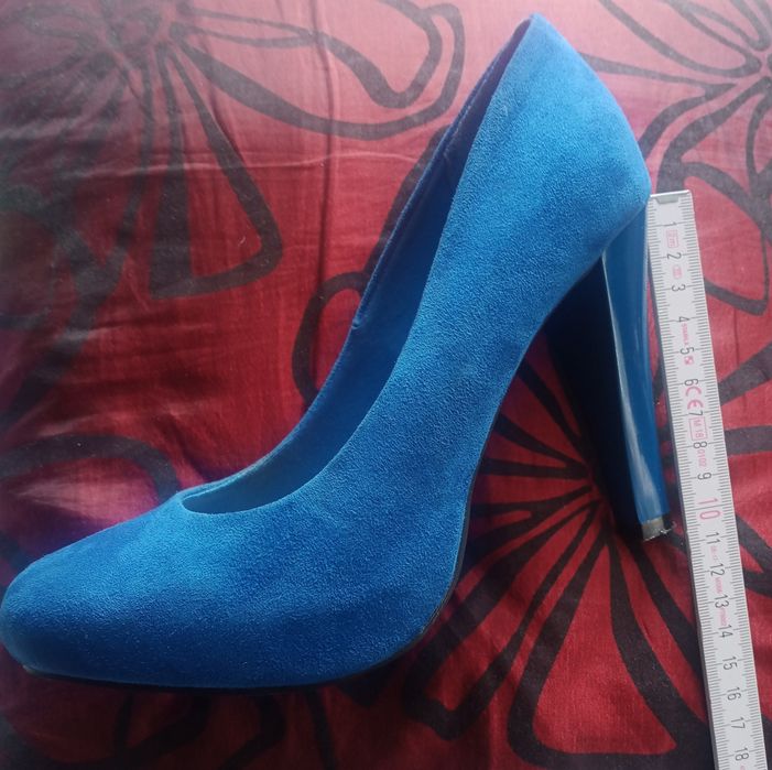 Nowe wysokie chabrowe niebieskie szpilki czółenka buty damskieJennifer