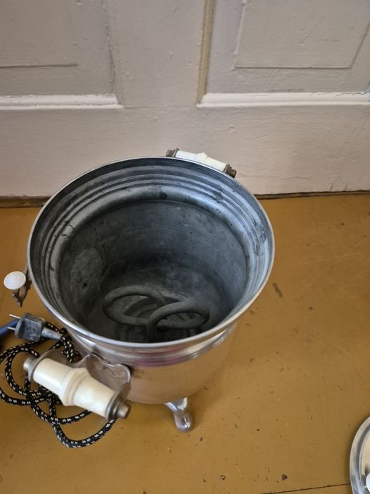 Sprzedam elektryczny samowar