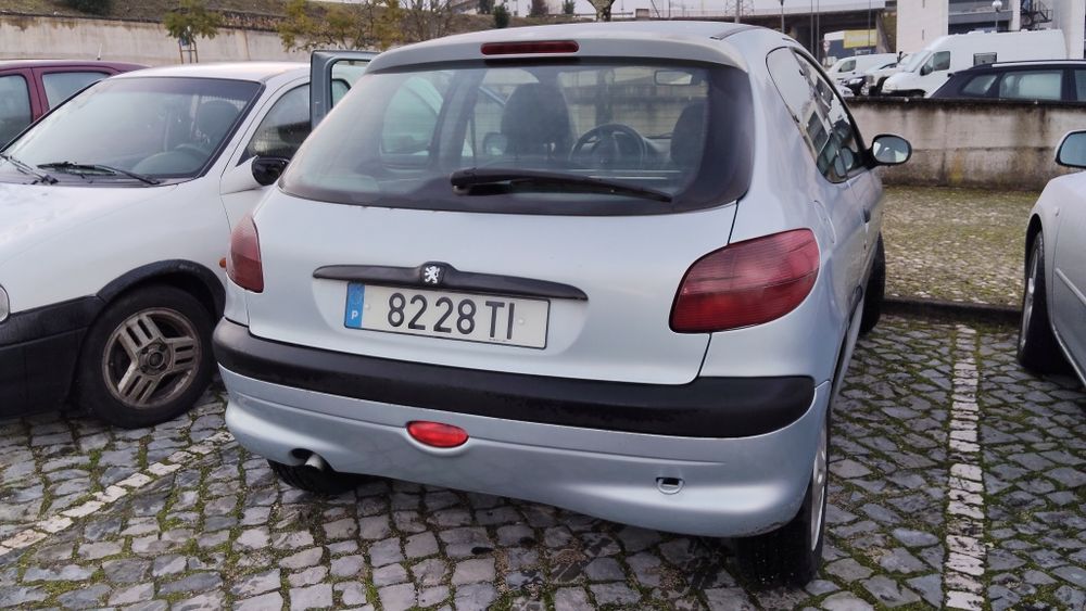 Peugeot 206 1.4 HDI eco (comercial) bom estado