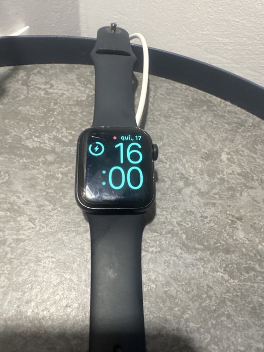 Apple Watch SE - 2 GERACAO - 32GB