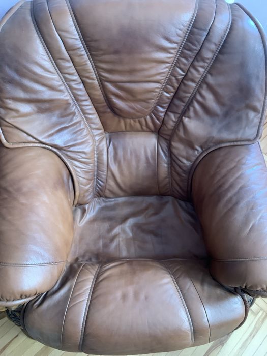 Шкіряний диван і крісло