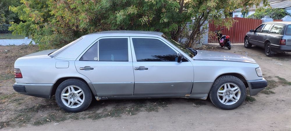 Mercedes-benz 250d 2.5 дизель атмосферний