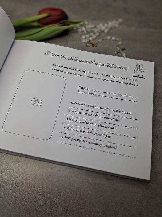 Komunijna Księga Gości