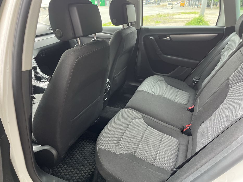 Volkswagen Passat 2012 VIN WVWZZZ3CZCE145841 фото оголошення 6 з 24