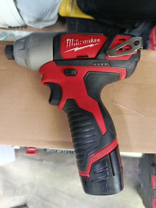 Zakretarka Milwaukee