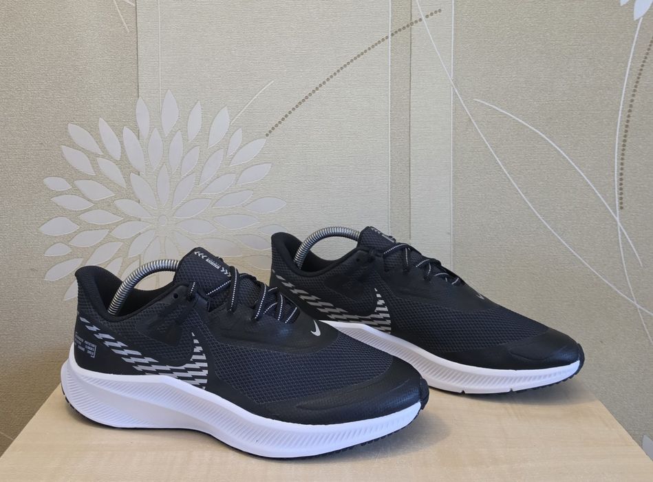 Кросівки чоловічі Nike Quest 3 Shield оригінал розмір 42