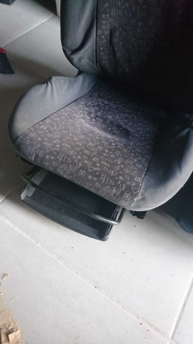 Conjunto bancos / estofos Opel Corsa C 5 portas c/ airbags