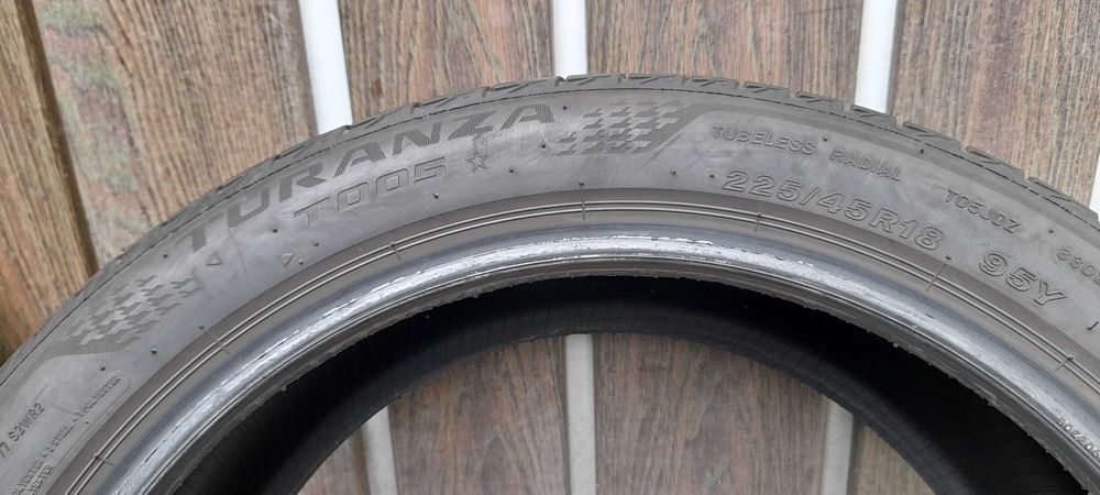 Opony letnie  Bridgestone  225/45 R18 Y    95Y