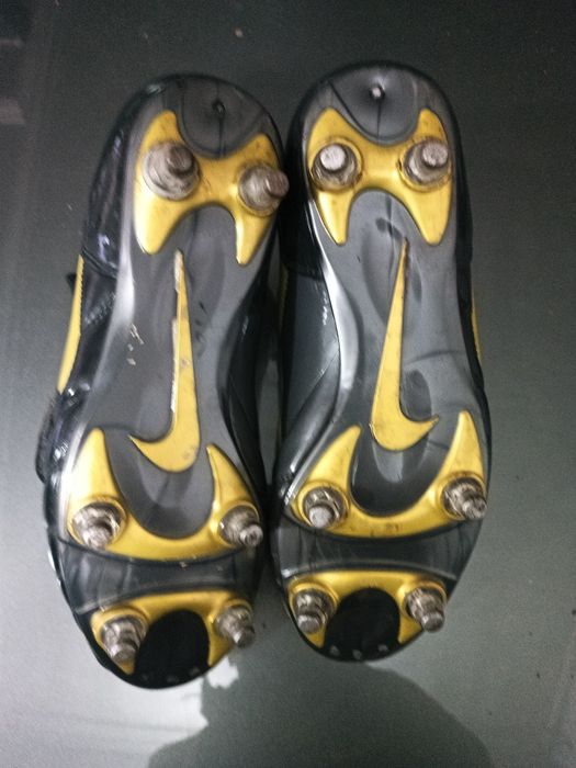 Оригінальні бутси NIKE total 90 shift