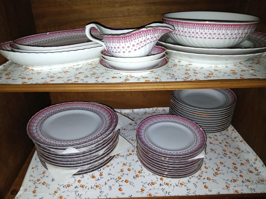 Serviço de loiça vintage em porcelana