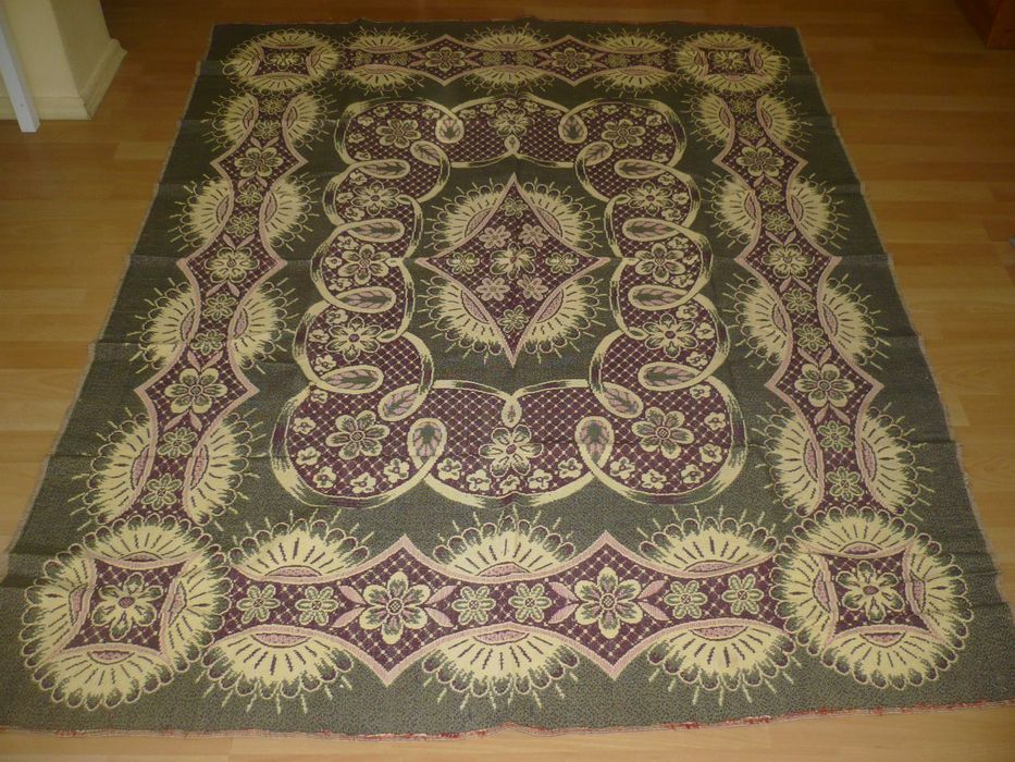 Pamiątki PRL-u kapa, narzuta dwustronna 180 cm x 140 cm