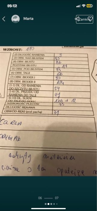 Piękna suknia ślubna plus welon