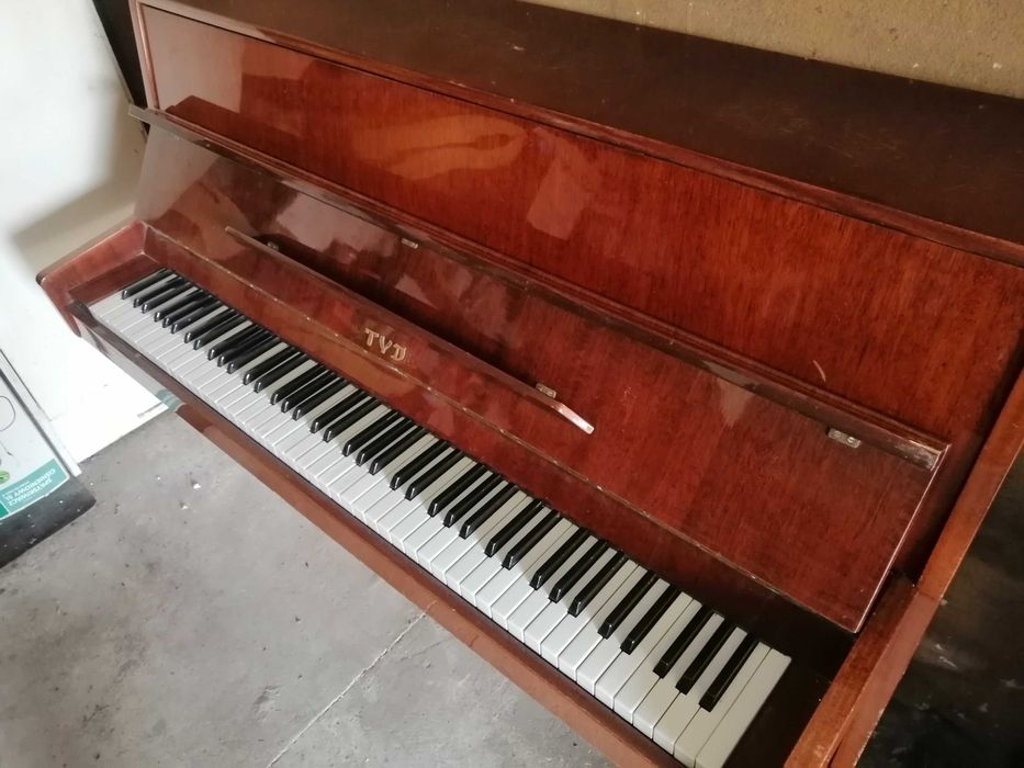 Sprzedam Pilnie Pianino Etyde