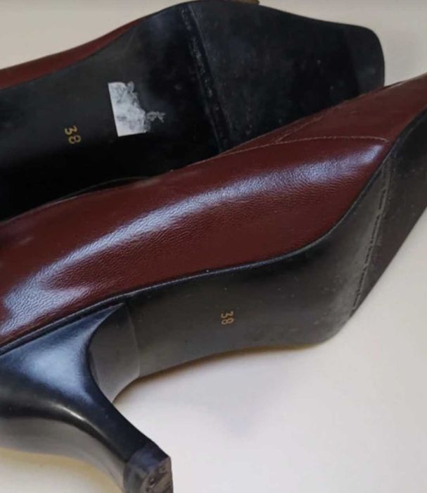 Sapatos castanhos, super elegantes  AltaClasse