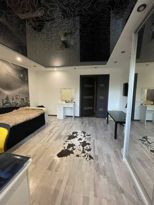 3 кім.покращенка з двома балконами