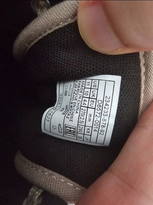 Sapatilhas Levi's 44 usadas 1x