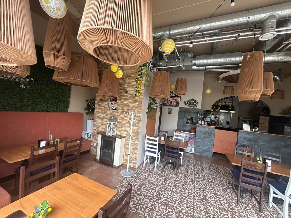 Odstępie pizzerię