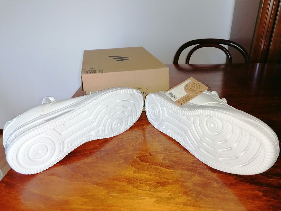 Adidasy Martes nowe rozmiar 40 białe