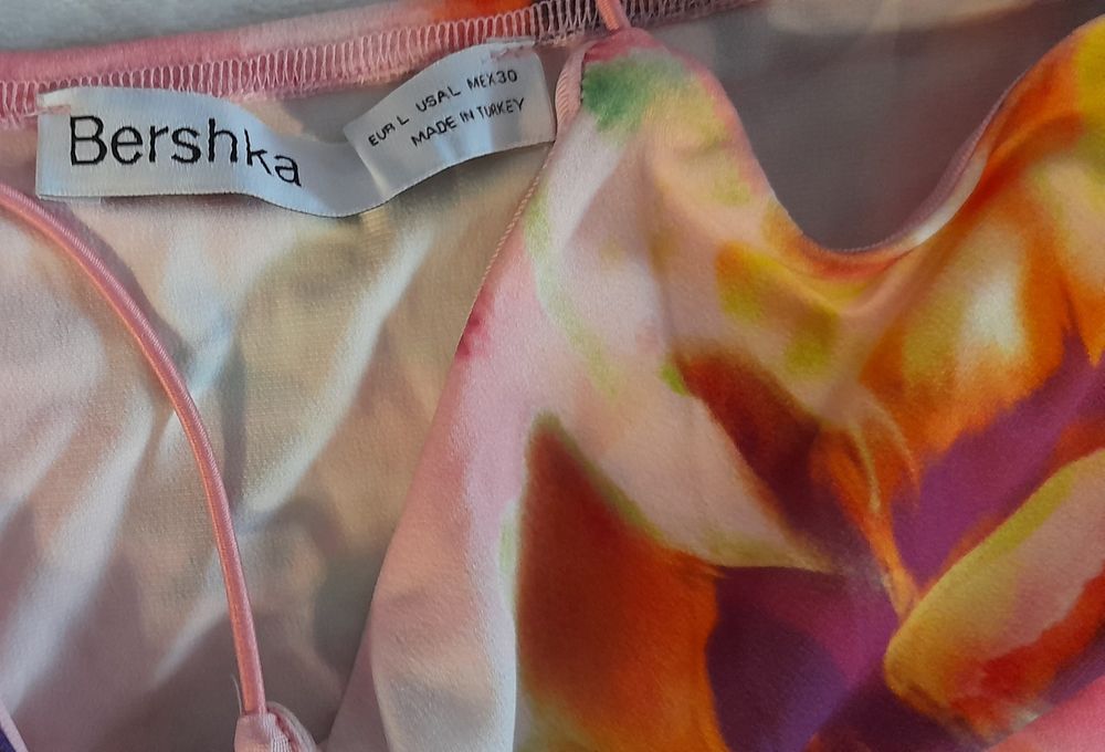 OKAZJA nowy Bershka  top topik 38 m s 36 l 40 kolorowy letni lato