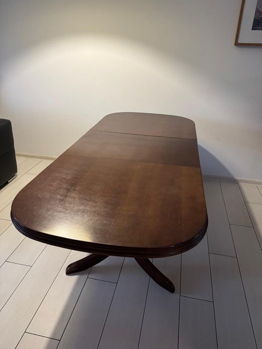 Stół do jadalni rozkładany