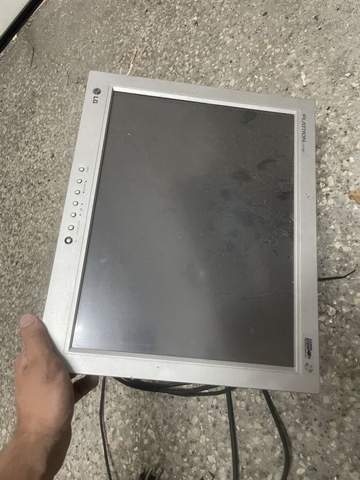 Vendo ecras para peças
