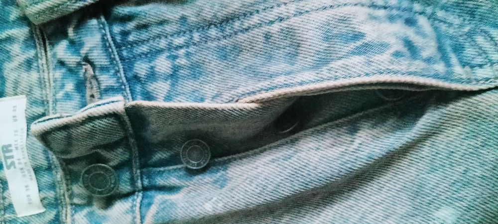 Spodnie jeansowe Stradivarius