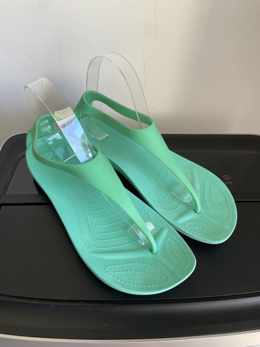 Miętowe japonki Crocs Sexi Flip r.  39/40 W9