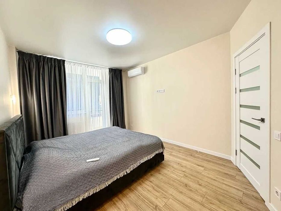 Продається стильна видова 2к. квартира в самому серці Яремче!